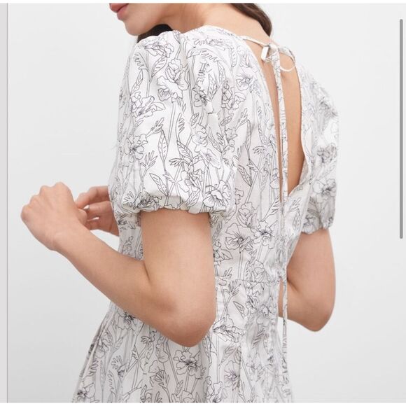 Club Monaco Mini Dress Size 6 White Black Line Floral Print Double V Puff Sleeve - Picture 9 of 16